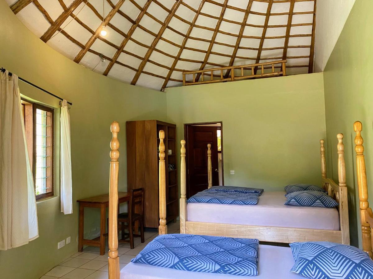 Banda Lodge Masaka Exteriér fotografie