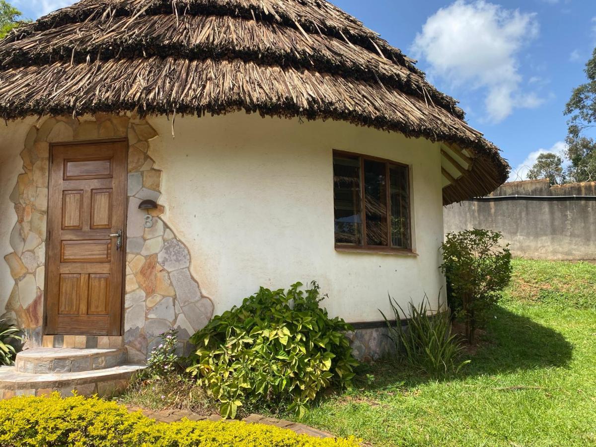 Banda Lodge Masaka Exteriér fotografie