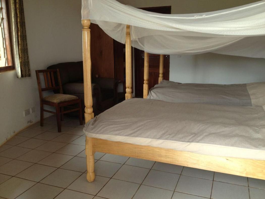 Banda Lodge Masaka Exteriér fotografie