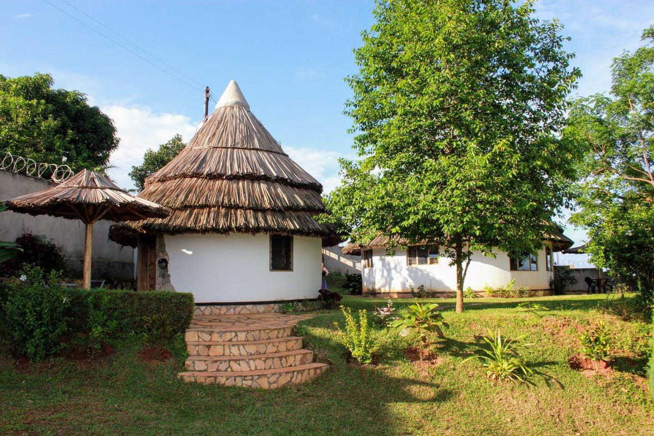 Banda Lodge Masaka Exteriér fotografie