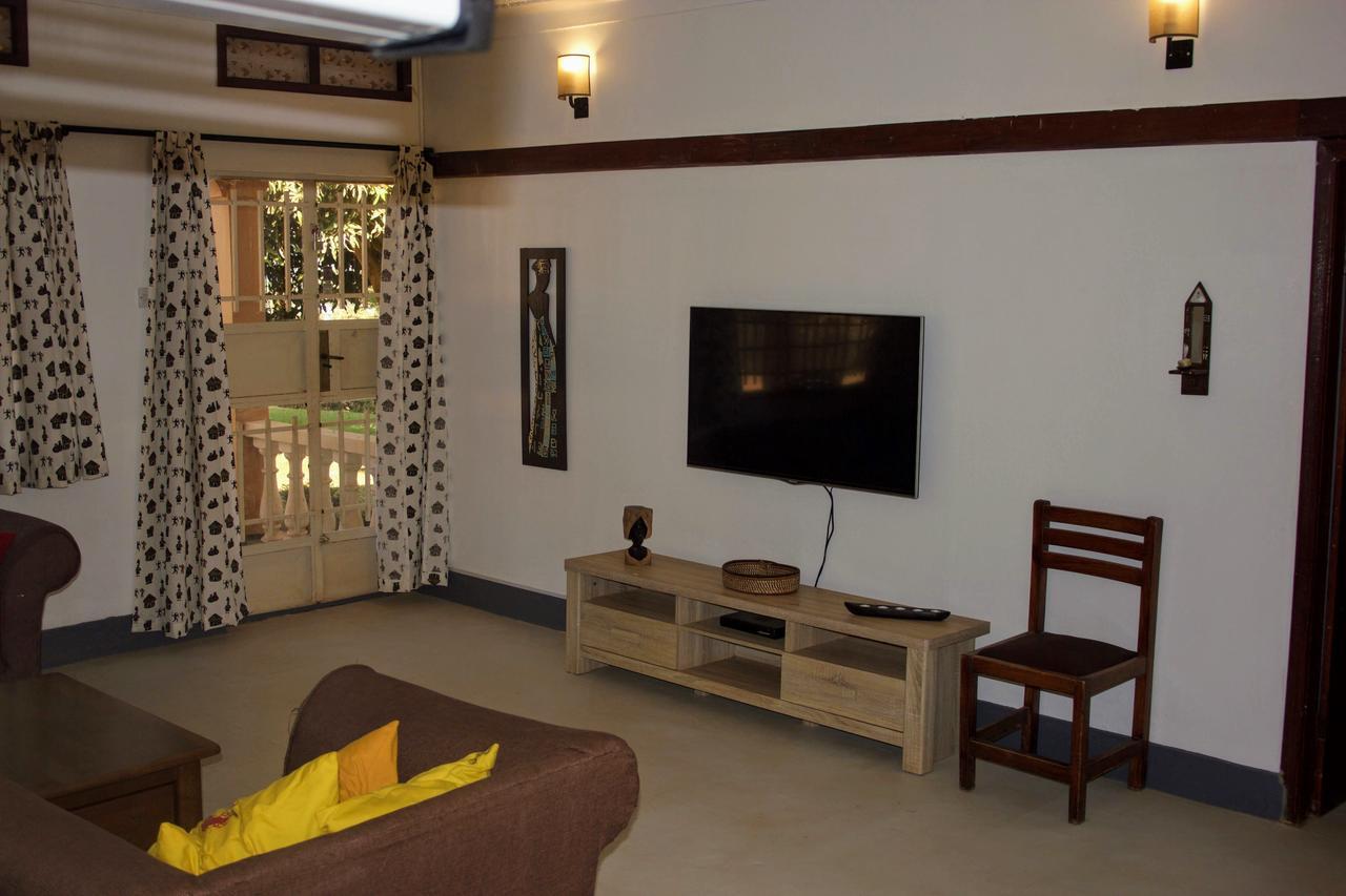 Banda Lodge Masaka Exteriér fotografie