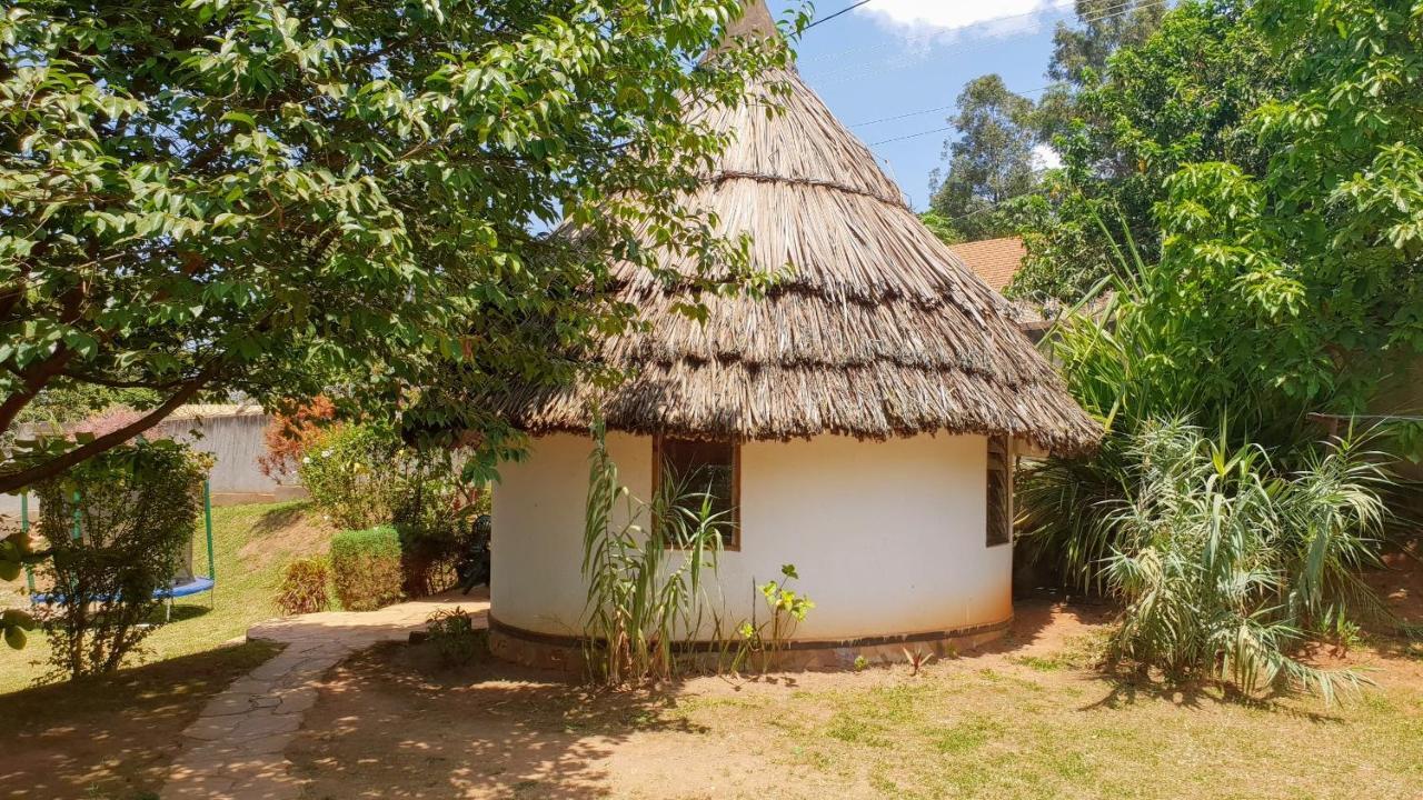 Banda Lodge Masaka Exteriér fotografie