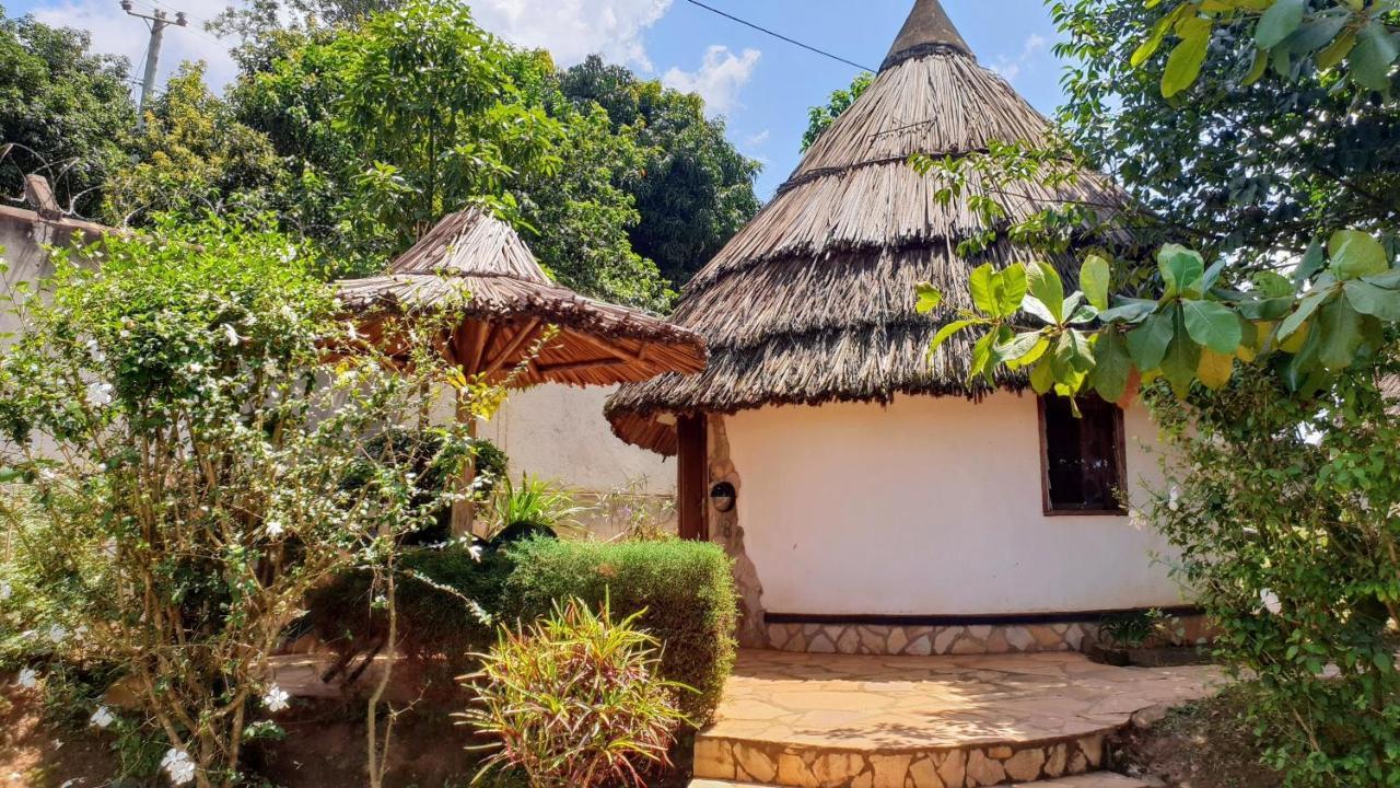 Banda Lodge Masaka Exteriér fotografie